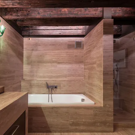 Athena Luxe Apartmán *